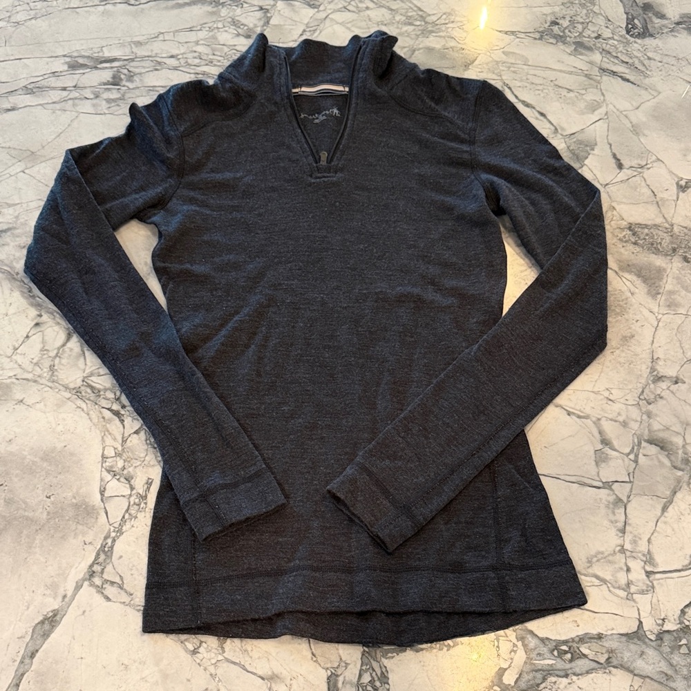 Smartwool Women's Dark Gray Long Sleeve Top, size XS, EUC, quarter zip